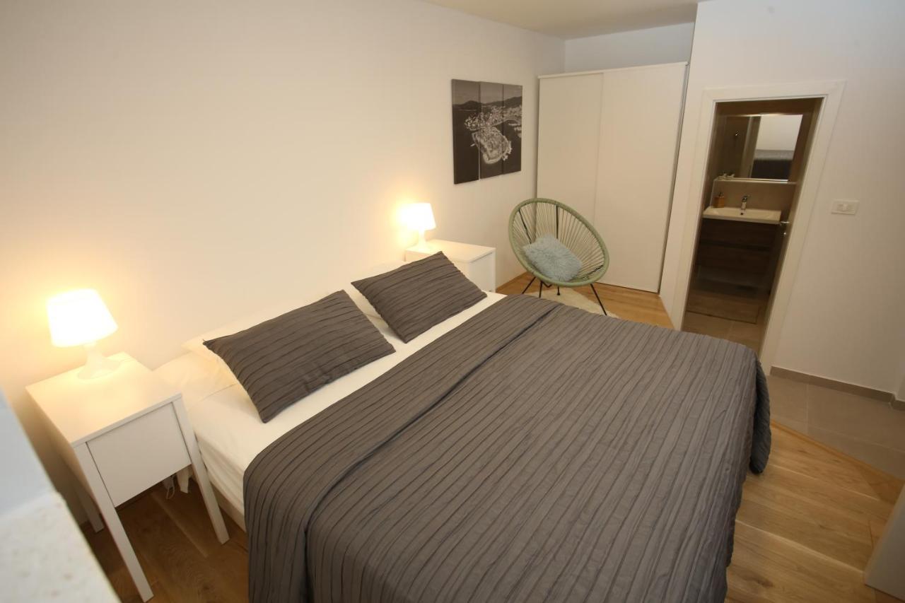 Apartmani Tri Bunje Tribalj Eksteriør bilde
