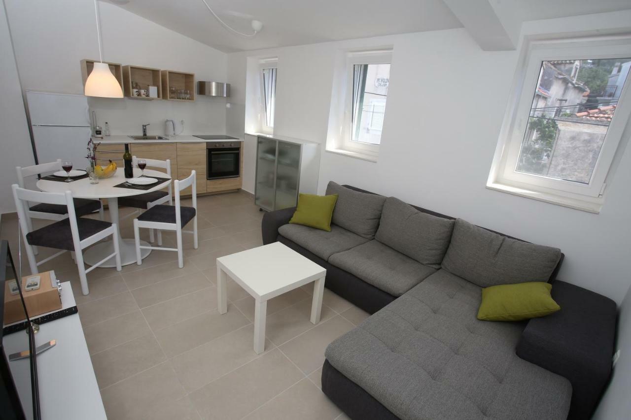 Apartmani Tri Bunje Tribalj Eksteriør bilde
