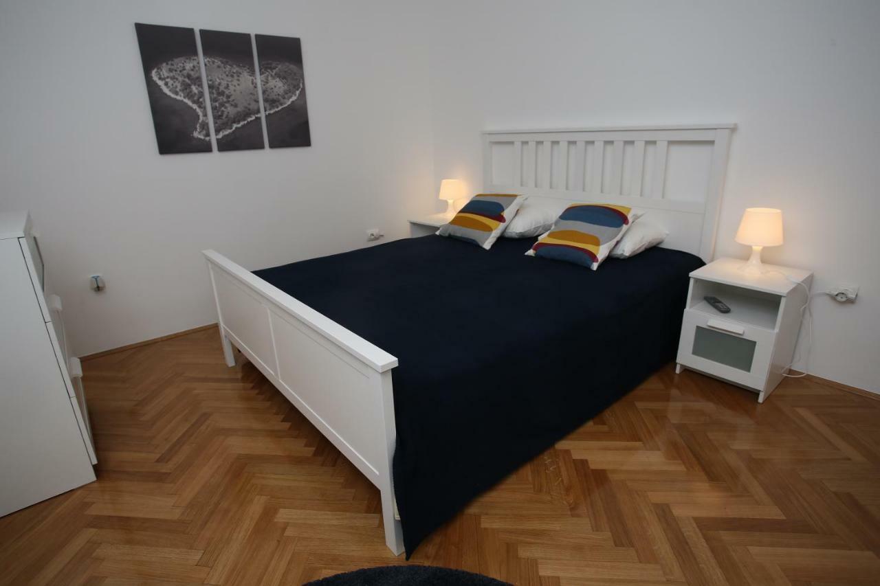 Apartmani Tri Bunje Tribalj Eksteriør bilde