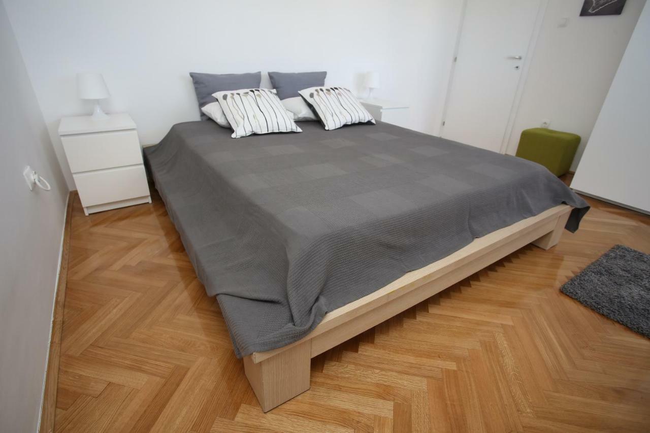 Apartmani Tri Bunje Tribalj Eksteriør bilde